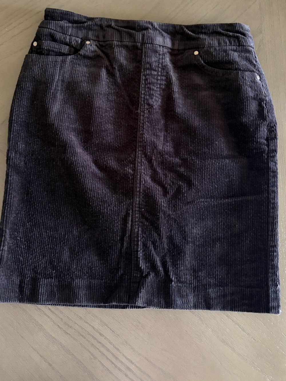 Classic Corduroy Pencil Skirt in Black
